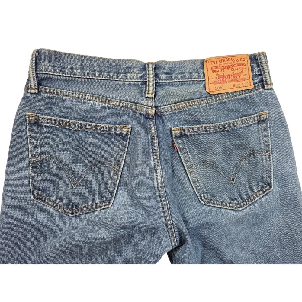 Levi's 505 Regular Fit Straight Leg Light Wash‎ Denim Jeans Men's Size 32X32